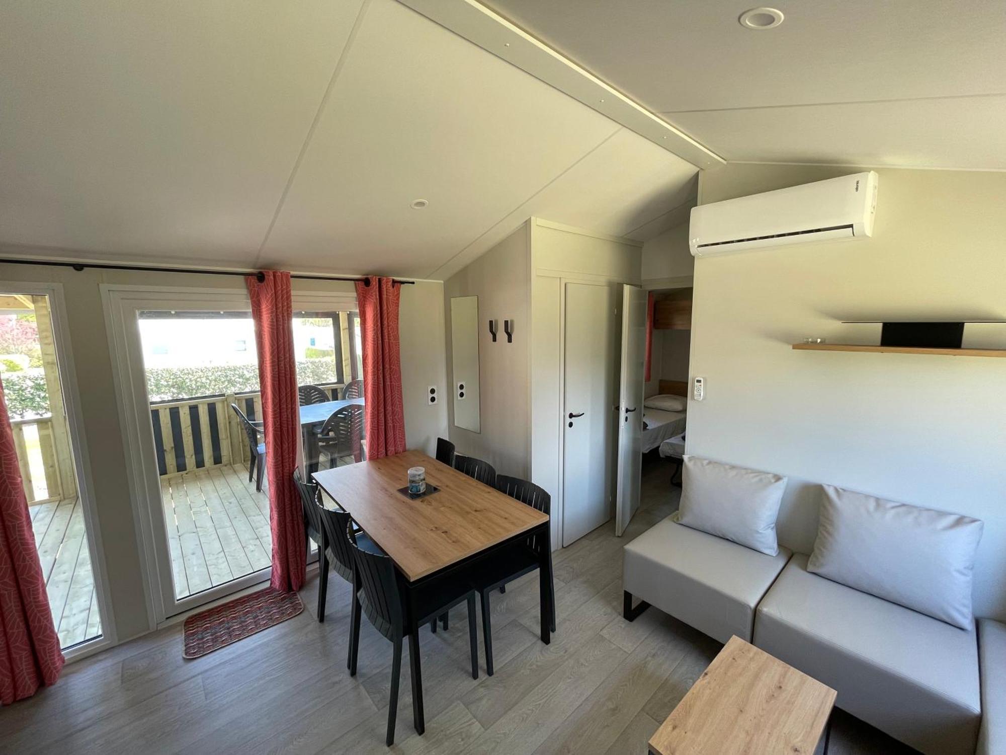 Camping Les Brillas Les Moutiers Eksteriør bilde