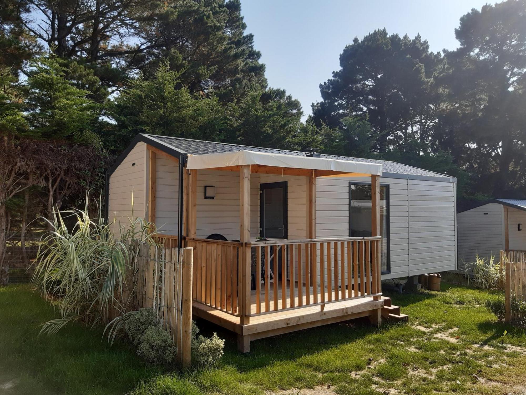 Camping Les Brillas Les Moutiers Eksteriør bilde